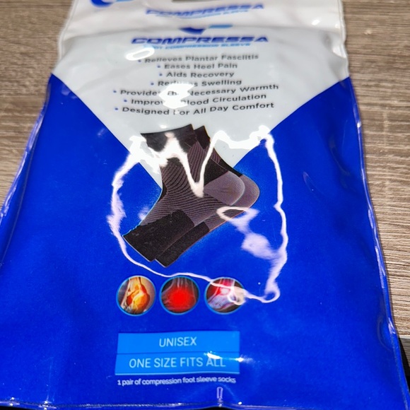 Black Unisex Compression Socks - Picture 4 of 4